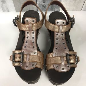 Platform sandal